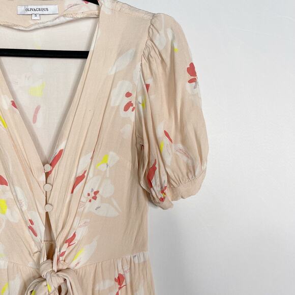 Olivaceous Small S Light Pink Floral Sassy and Sweet Romper Tie Waist Peach - Picture 3 of 12